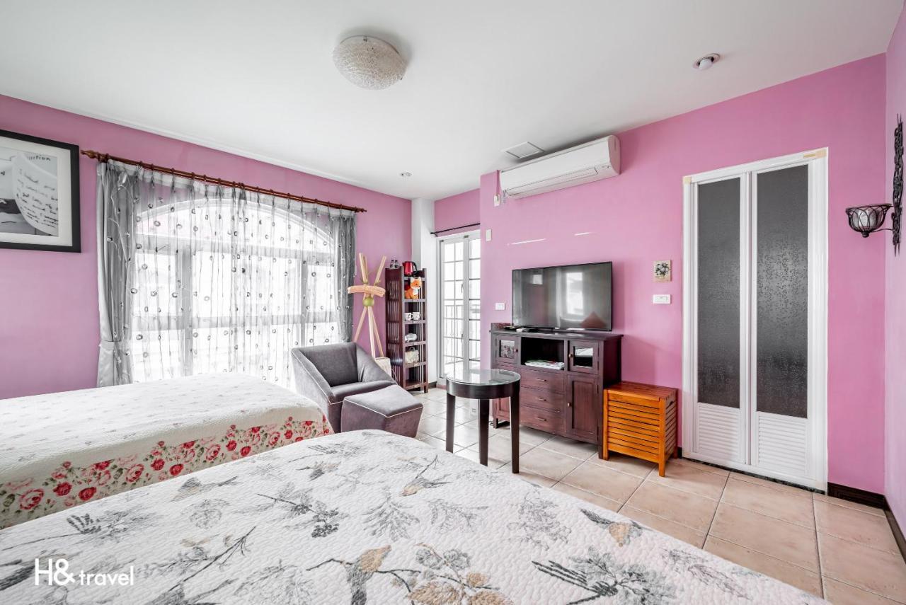 White Cotton Candy Homestay Hualien Kültér fotó